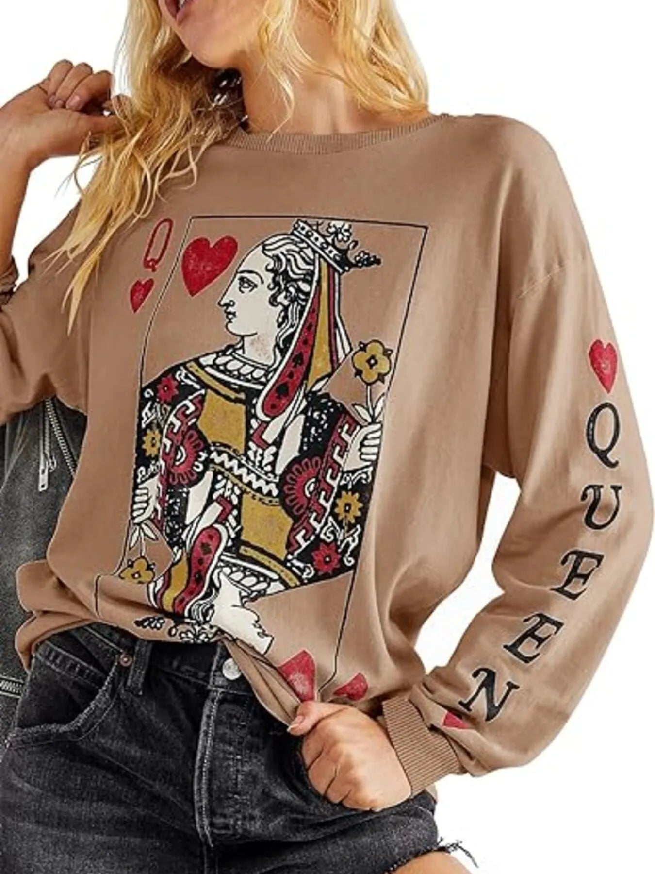 Queen of Hearts Playing Card Graphic Round Neck Sweatshirt