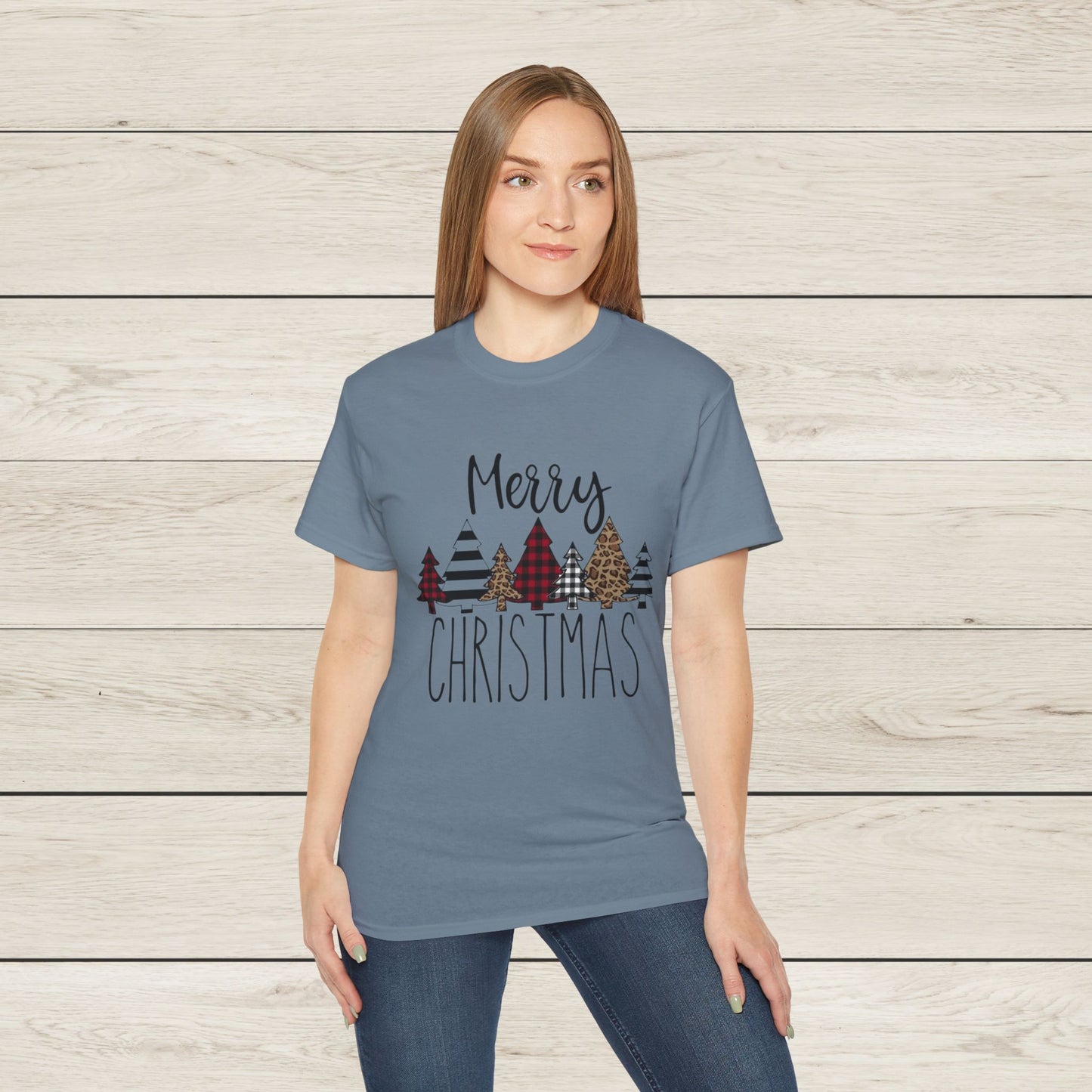 Merry Christmas Unisex Tee, Holiday Shirt, Christmas Gift, Cozy Casual Wear, Seasonal Fashion, Winter Apparel