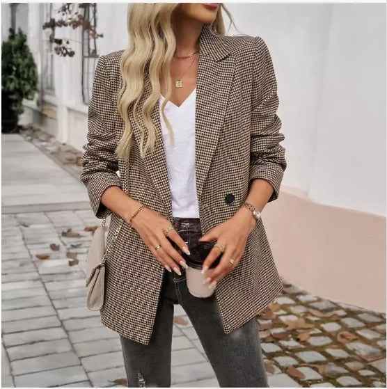 Lapel Buttoned Blazer