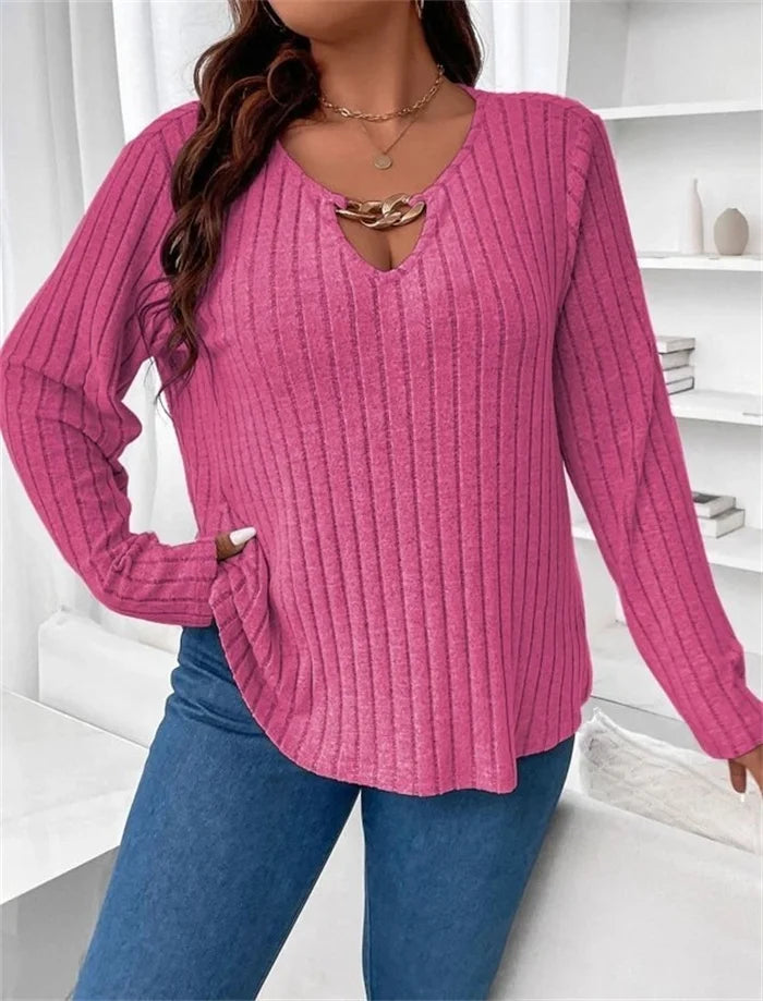 Plus Size V-neck Chain Top: Stylish Long Sleeve