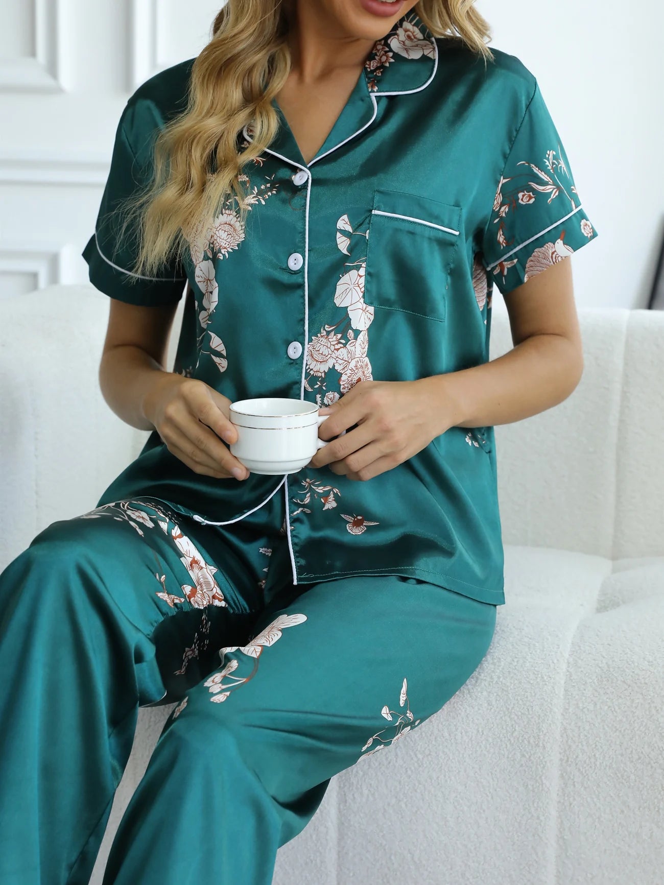 Green Floral Satin Pajama Set - Smooth & Comfortable Short Sleeve Pocket Lapel Top & Cozy Long Pants Women's Loungewear & Sleepwear - The Eggy's store