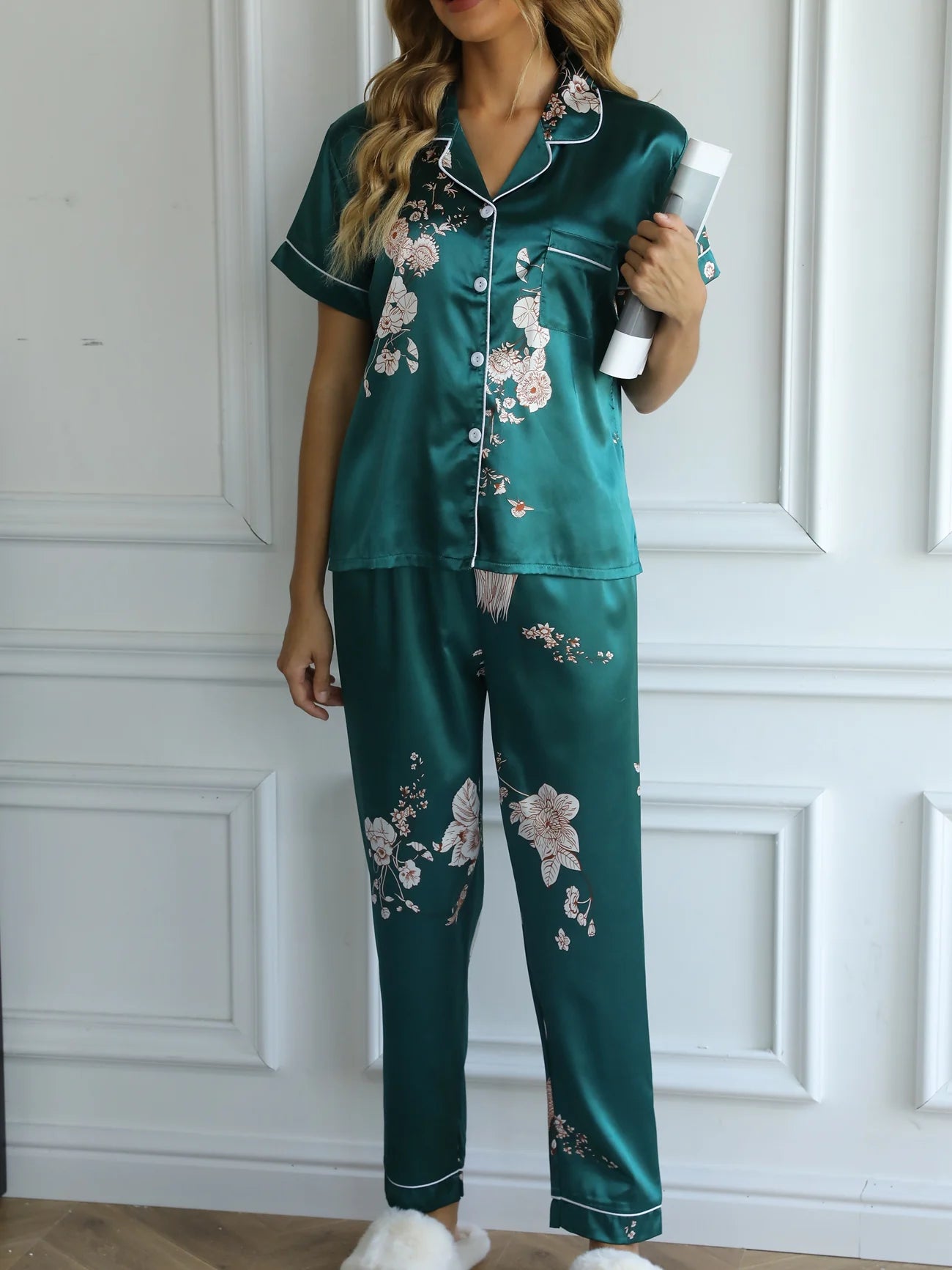 Green Floral Satin Pajama Set - Smooth & Comfortable Short Sleeve Pocket Lapel Top & Cozy Long Pants Women's Loungewear & Sleepwear - The Eggy's store