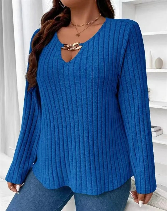 Plus Size V-neck Chain Top: Stylish Long Sleeve