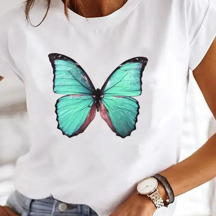 Heart Vibe: Stretchy 90s O-Neck Tee