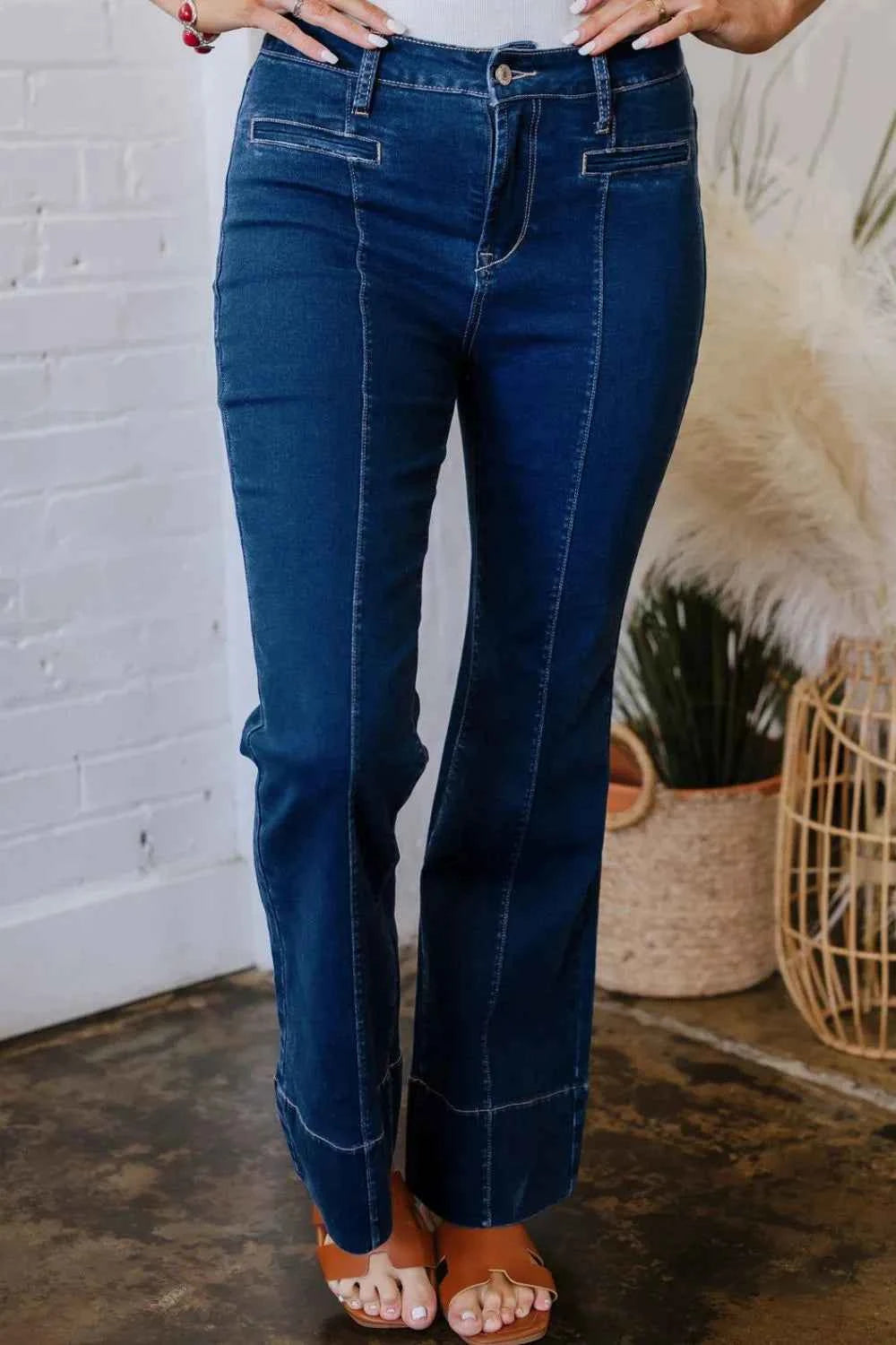 Center Seam Deep Wash Straight Jeans