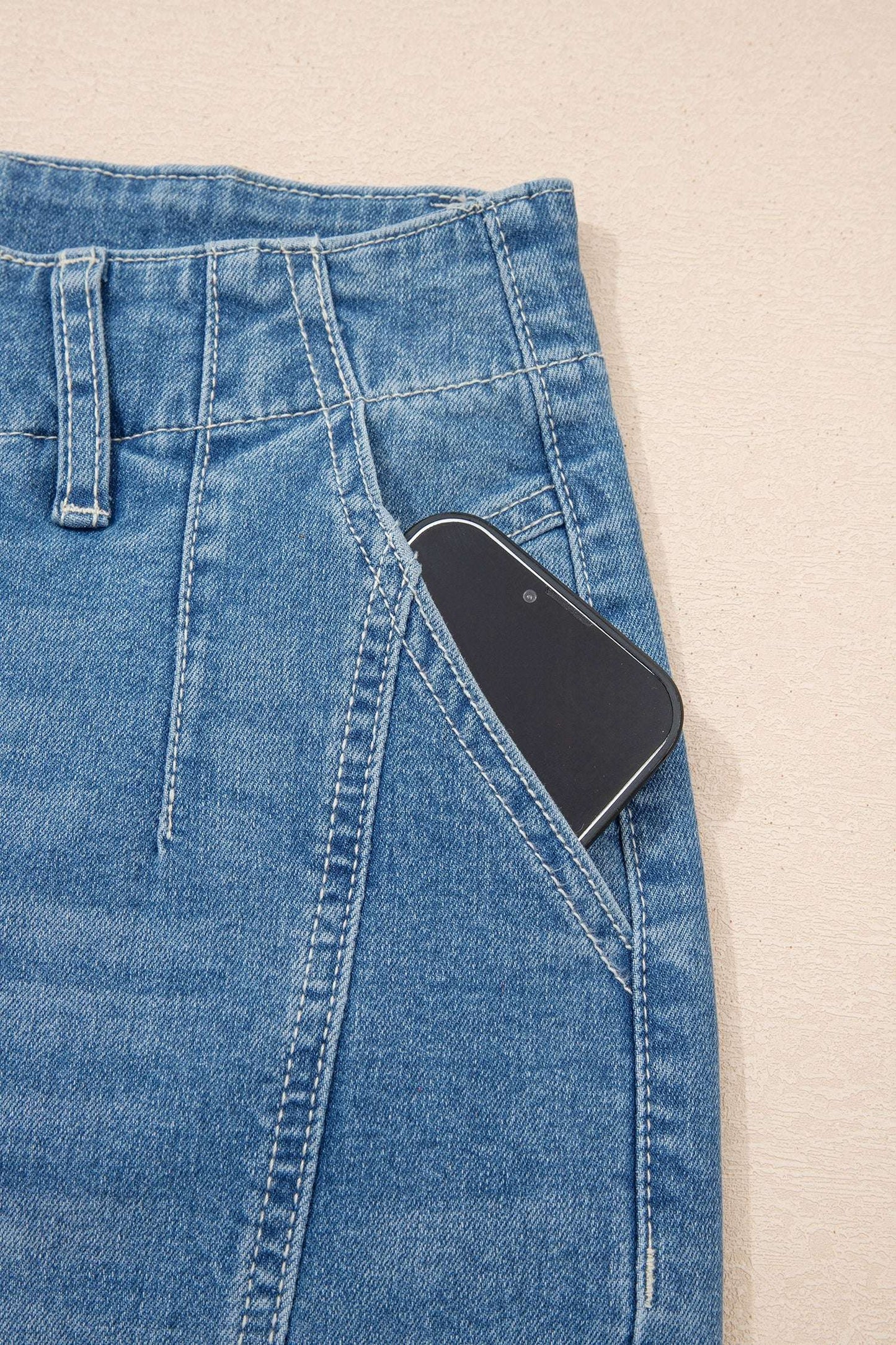 Hana Wash Cuffed Barrel Jeans