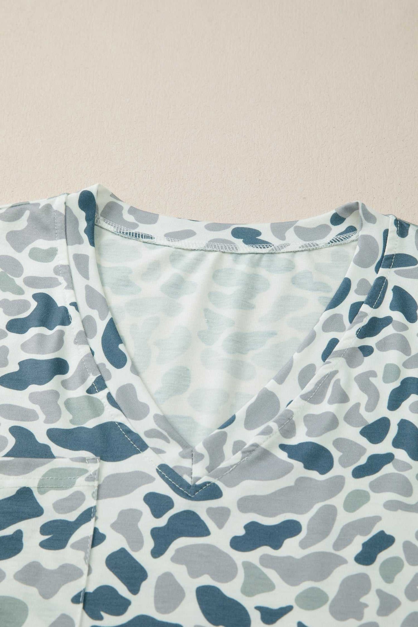 Camo Chest Pocket V-Neck Short Sleeve Tee