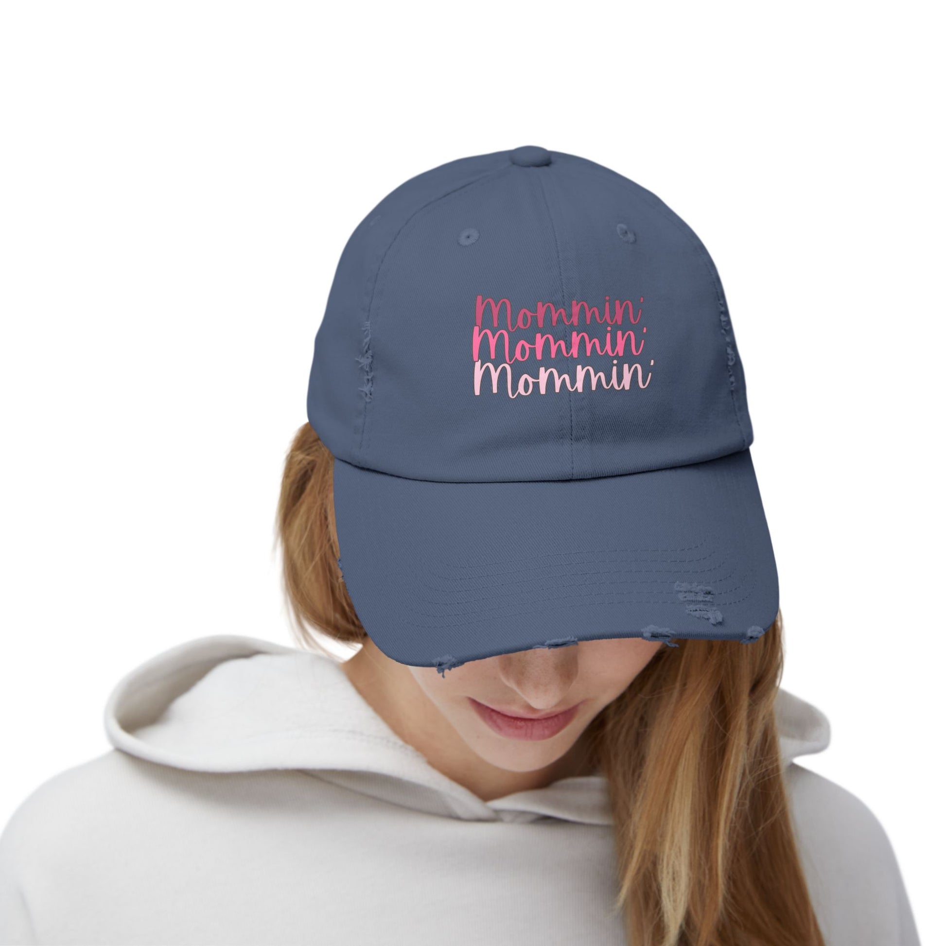 Mommin' Unisex Distressed Cap - Fun Gift for Moms, Trendy Summer Hat, Everyday Wear, Parenting Gift, Casual Cap - The Eggy's store