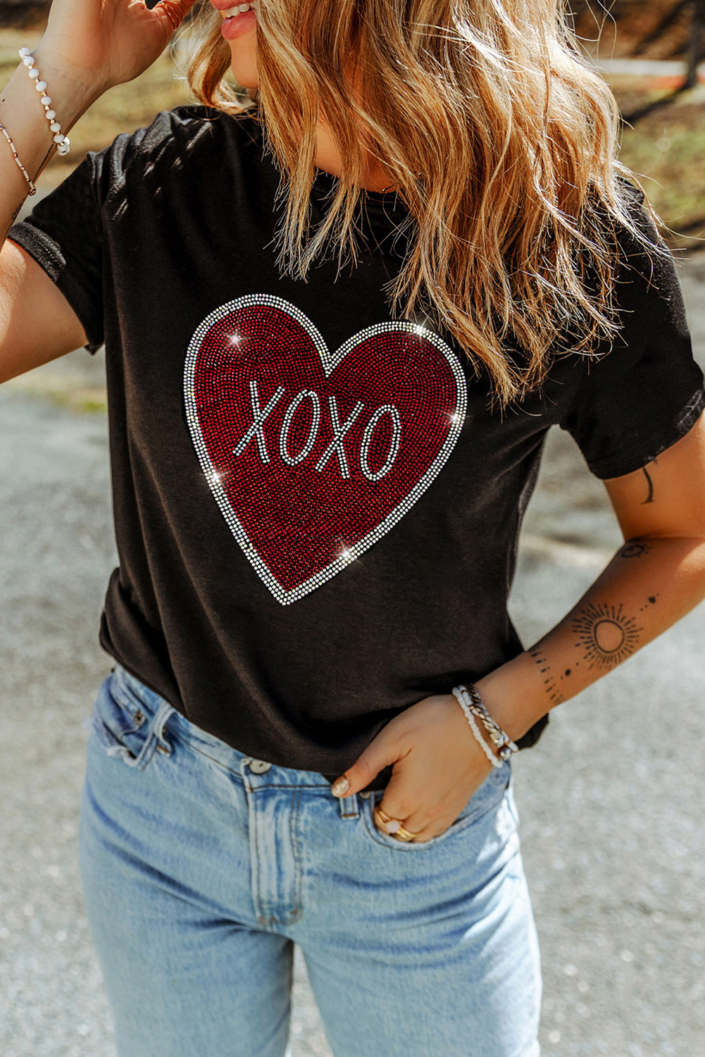 Black Rhinestone XOXO Heart Graphic Crewneck Women's T-Shirt