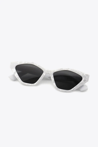 Retro Angular Cat Eye UV400 Sunglasses