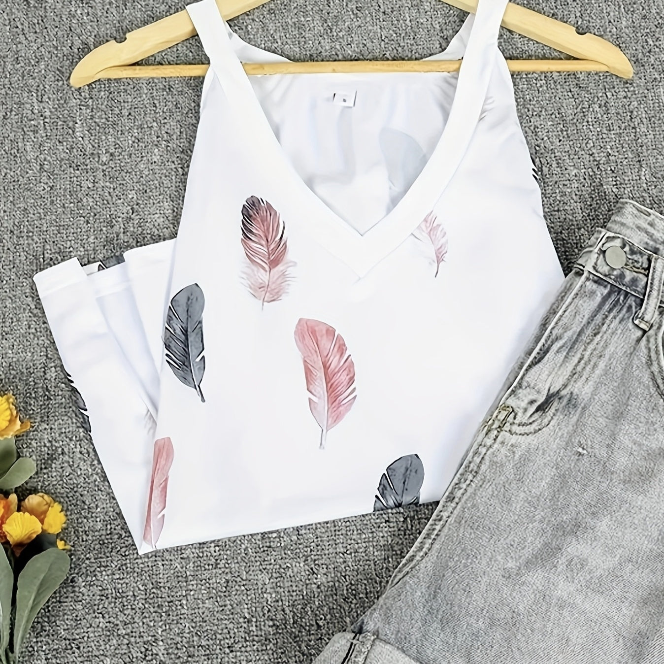 Ladies' V-neck Camisole - Feather Print Fashionable Versatile Casual Blouse