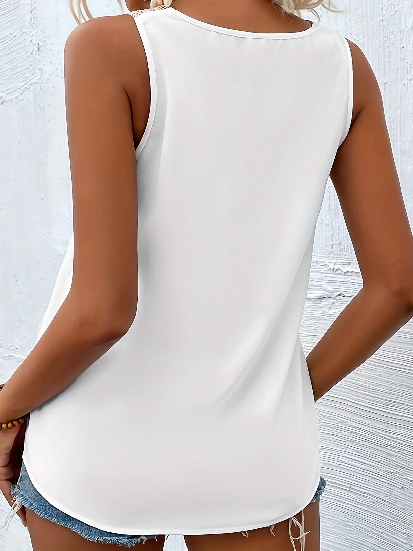 Women's Elegant Summer New Style V-Neck Appliqué Sleeveless Tank Top