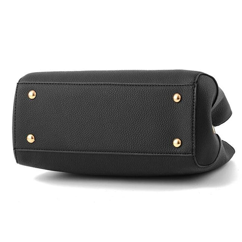 Flower Pendant Crossbody Handbag