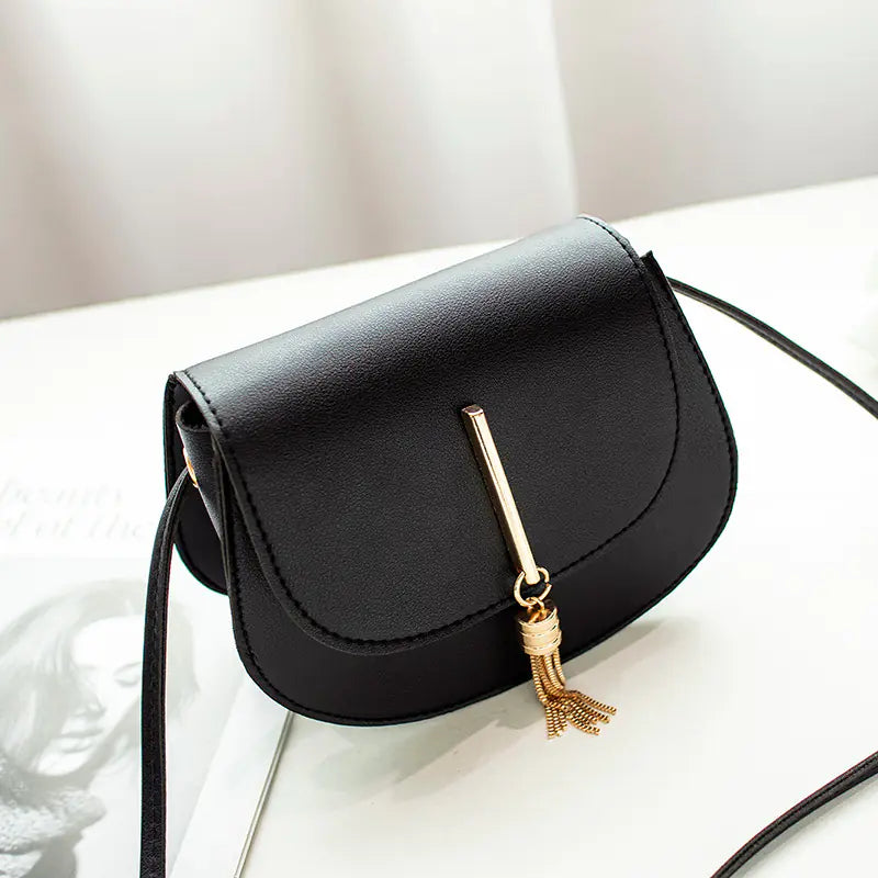 Fringe Crossbody Phone Bag – PU Leather Shell Shape Purse | 6 Colors
