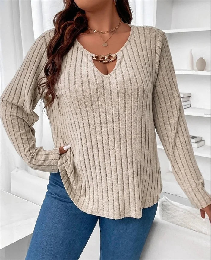 Plus Size V-neck Chain Top: Stylish Long Sleeve