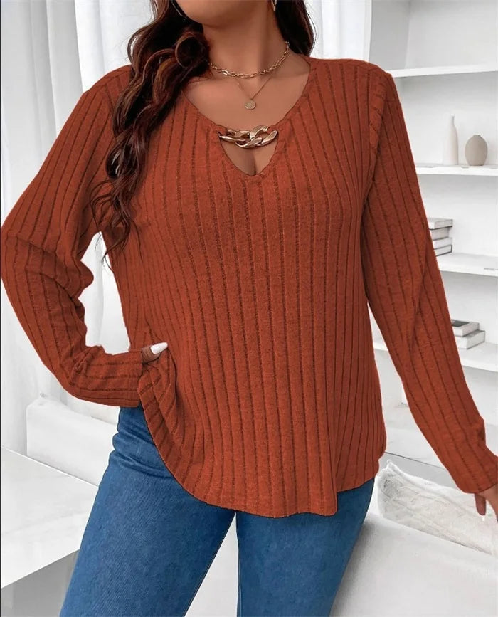 Plus Size V-neck Chain Top: Stylish Long Sleeve