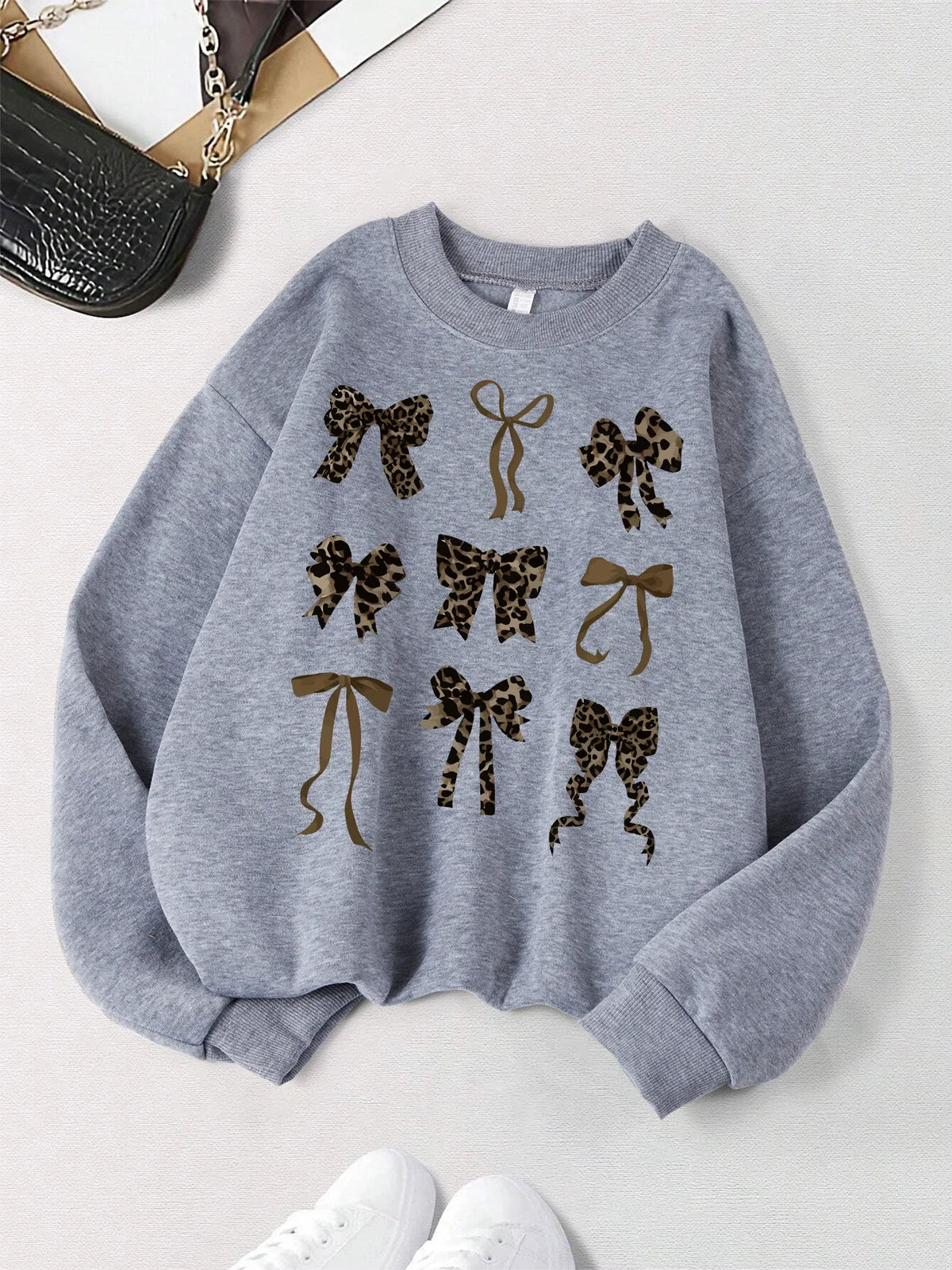 Retro Leopard & Bow Print Drop Shoulder Pullover Sweatshirt