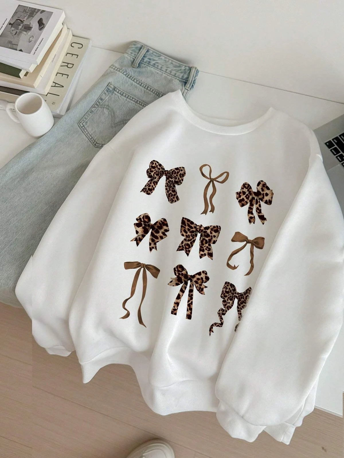 Retro Leopard & Bow Print Drop Shoulder Pullover Sweatshirt