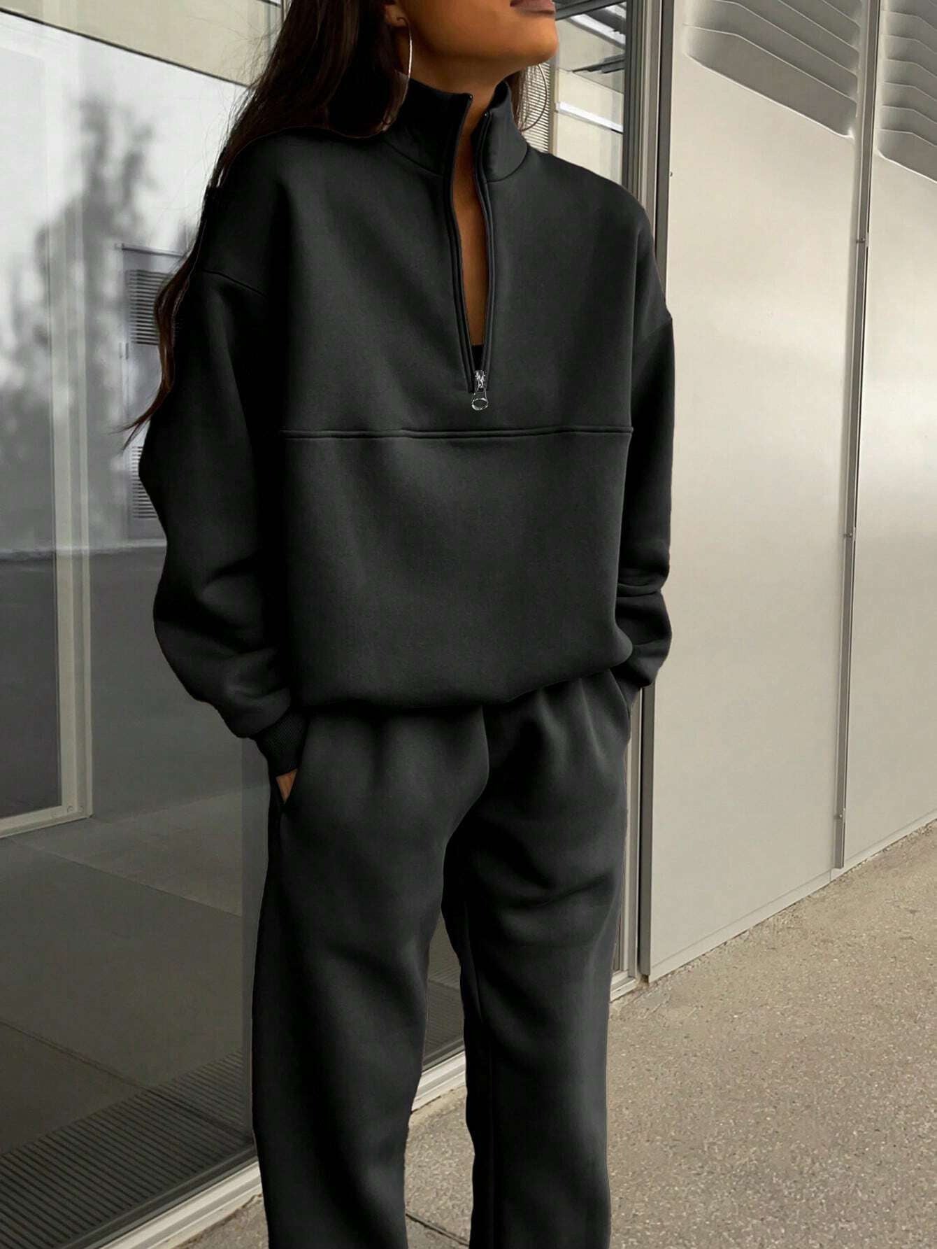 Long-sleeved Sports Sweatsuit Stand-up Collar Zip-up Top And Elastic Band Trousers With Pocket - The Eggy's store
