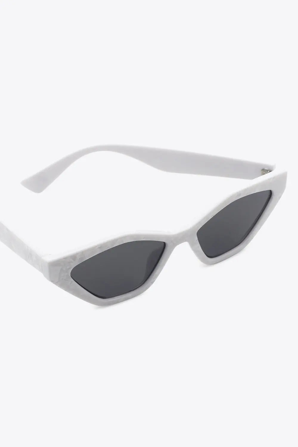 Retro Angular Cat Eye UV400 Sunglasses