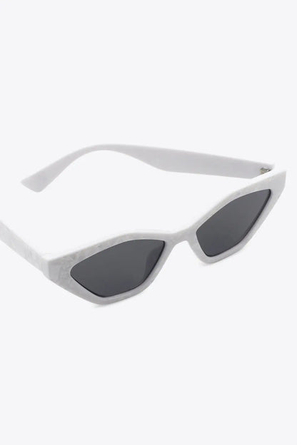 Retro Angular Cat Eye UV400 Sunglasses