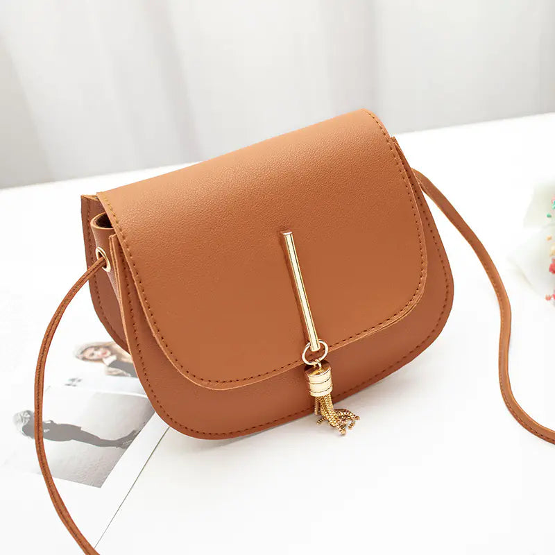 Fringe Crossbody Phone Bag – PU Leather Shell Shape Purse | 6 Colors